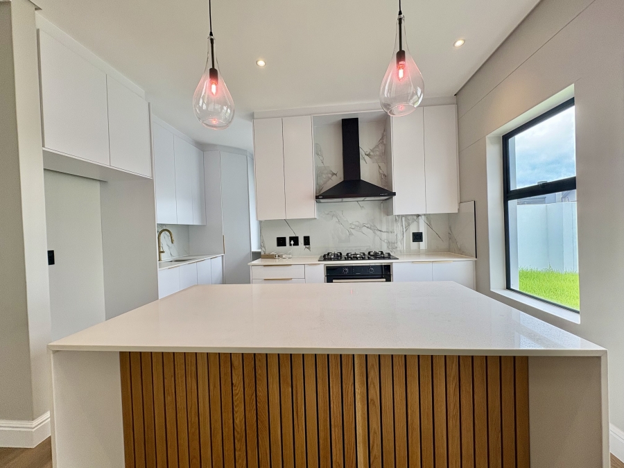 4 Bedroom Property for Sale in Sandown Western Cape